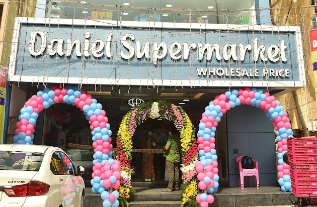 Daniel Supermarket